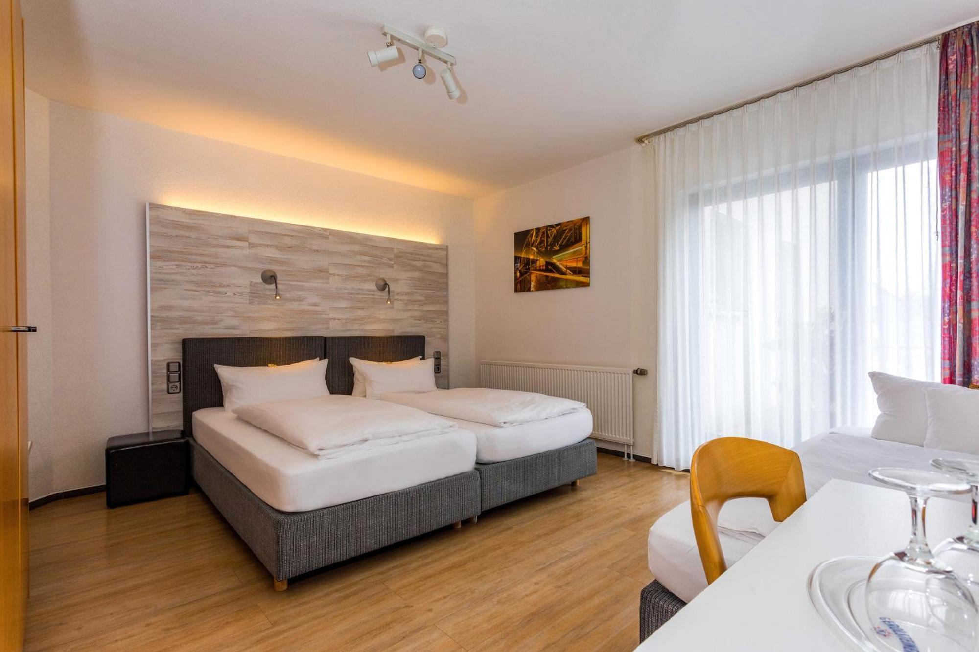Hotel & Wirtshaus Hansen Bergisch Gladbach Luaran gambar