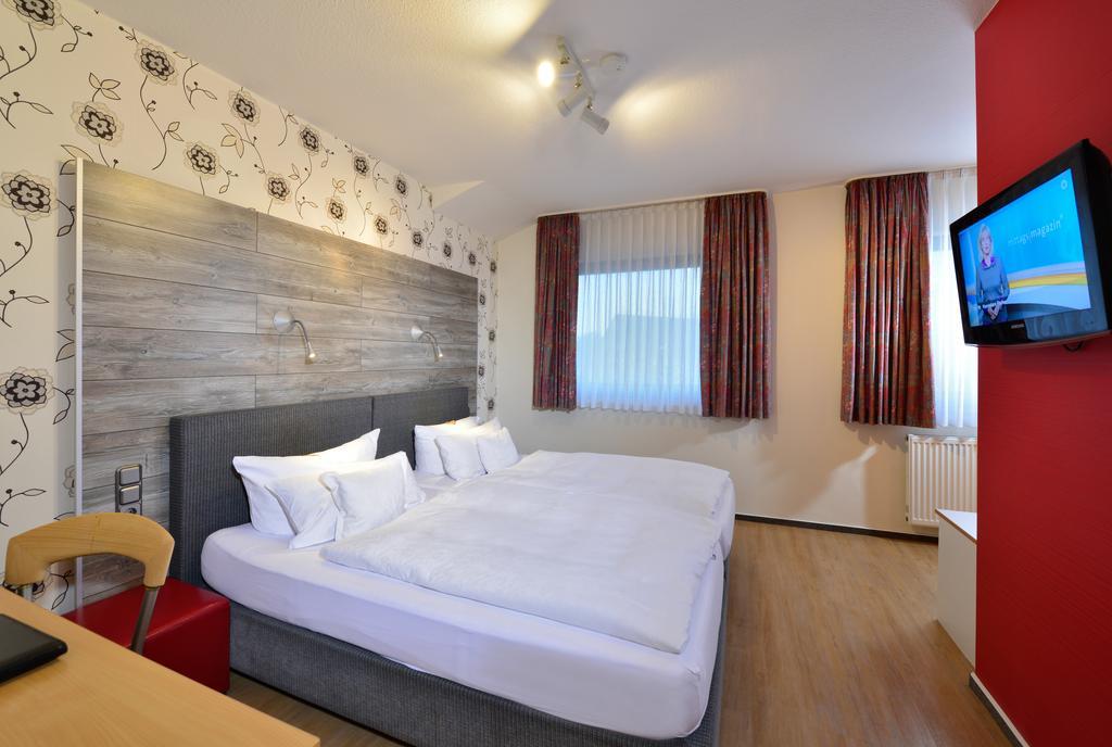 Hotel & Wirtshaus Hansen Bergisch Gladbach Luaran gambar