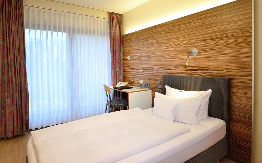Hotel & Wirtshaus Hansen Bergisch Gladbach Luaran gambar